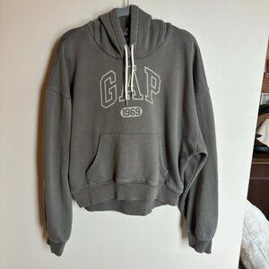 NWOT GAP Cropped Vintage Soft Logo Hoodie size Medium TALL